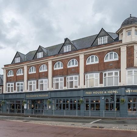 Hotel Pilgrims Progress Wetherspoon à Bedford Extérieur photo