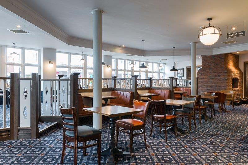 Hotel Pilgrims Progress Wetherspoon à Bedford Extérieur photo