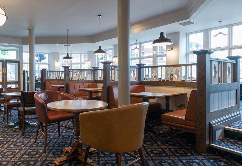 Hotel Pilgrims Progress Wetherspoon à Bedford Extérieur photo